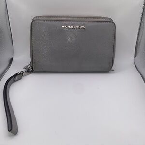 MICHAEL KORS Gray Leather Wristlet Wallet Double Zipper Flaws and Needs Cleaning